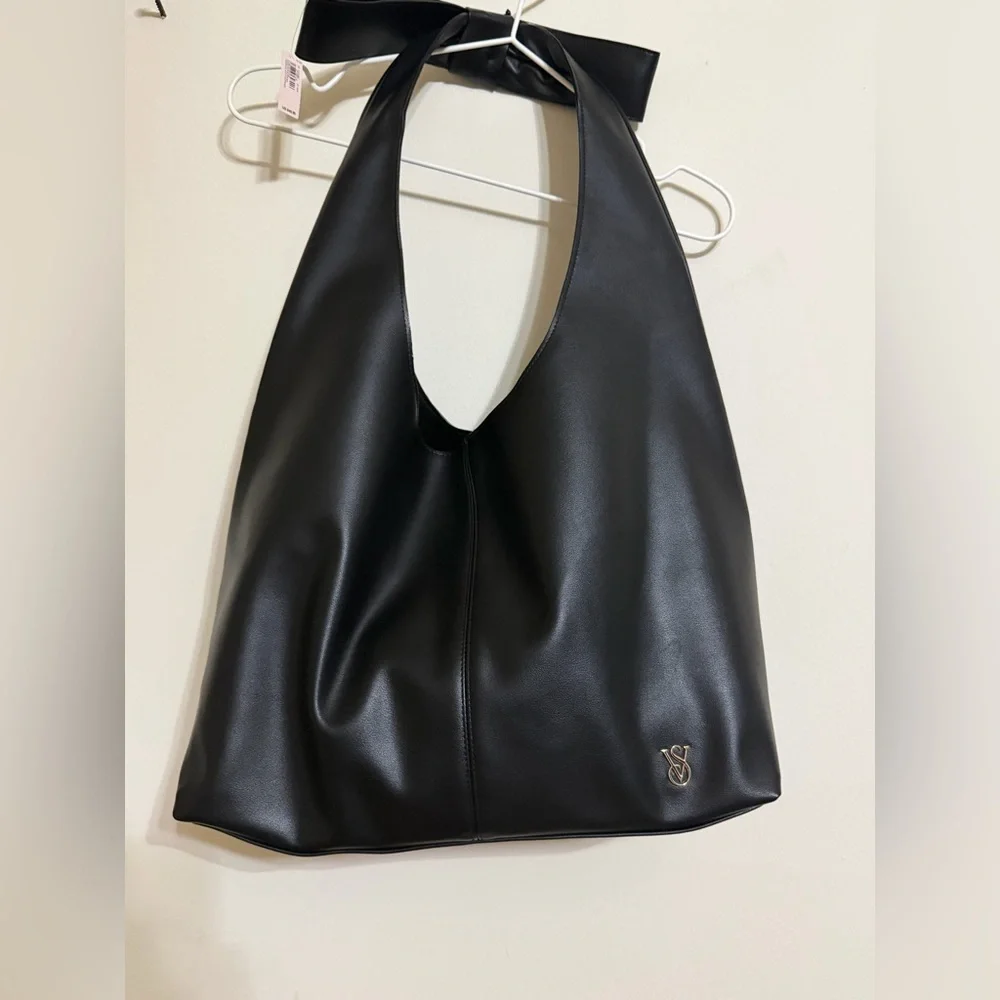 Elegant Black Hobo Bag victoria s secret